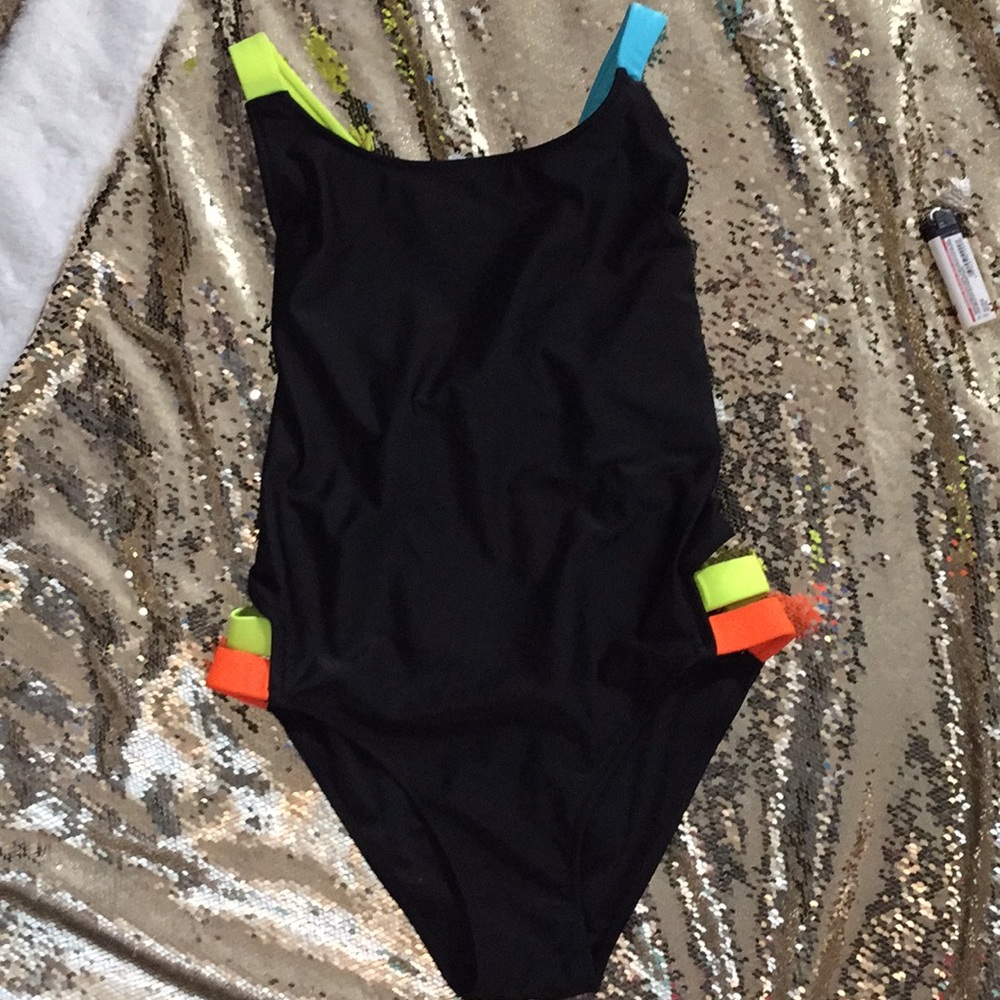 ❌SOLD❌Bathing suit.